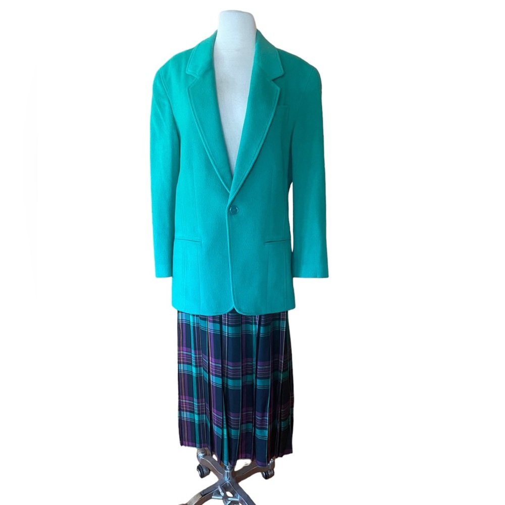 1980s Liz wear Wool Blend Blazer & Matching Pleated Skirt‎